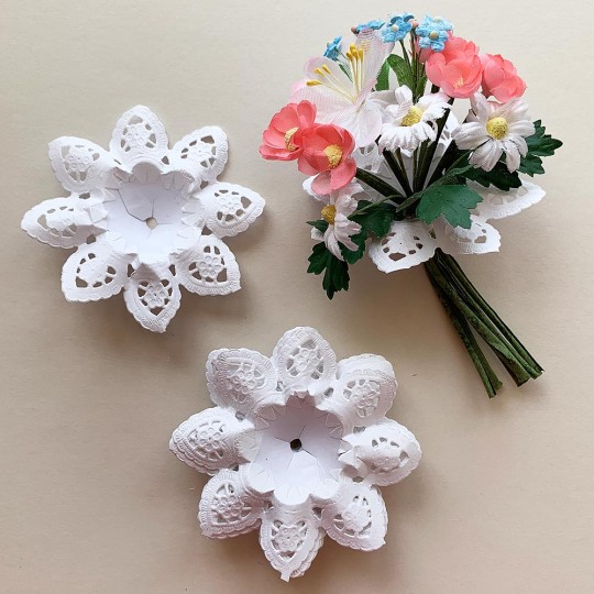 Petite Paper Lace Flower Bouquet Holders in White ~ Set of 25 ~ 3-1/8" across